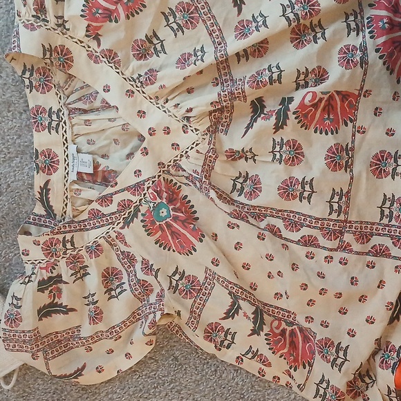 Shirt - Picture 4 of 4